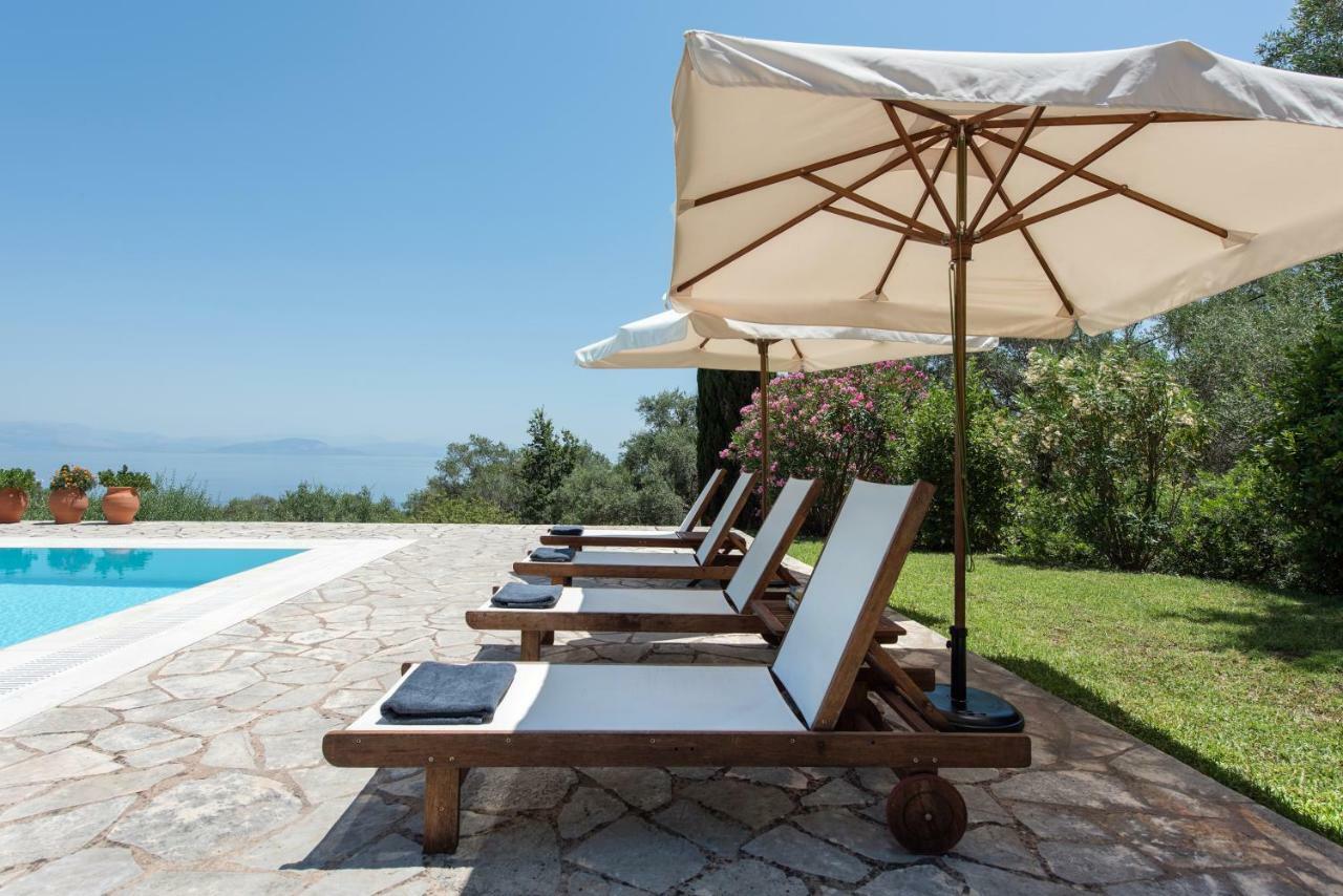 Villa Aquila Perama  Buitenkant foto