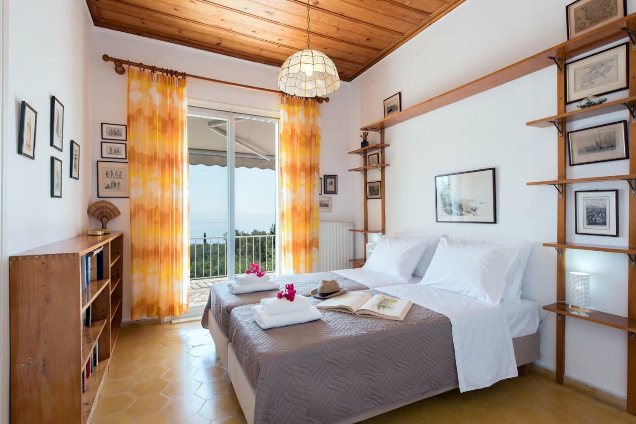 Villa Aquila Perama  Buitenkant foto
