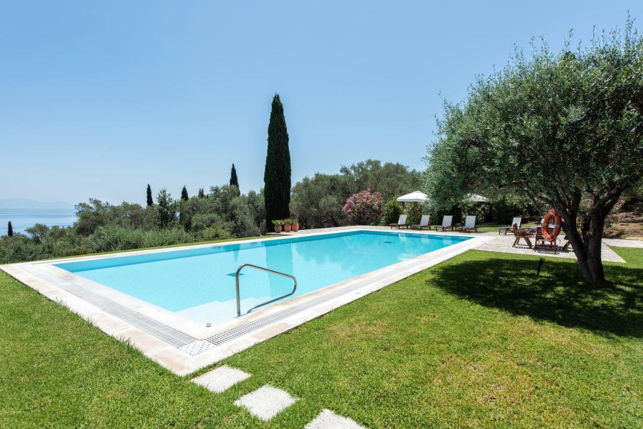 Villa Aquila Perama  Buitenkant foto