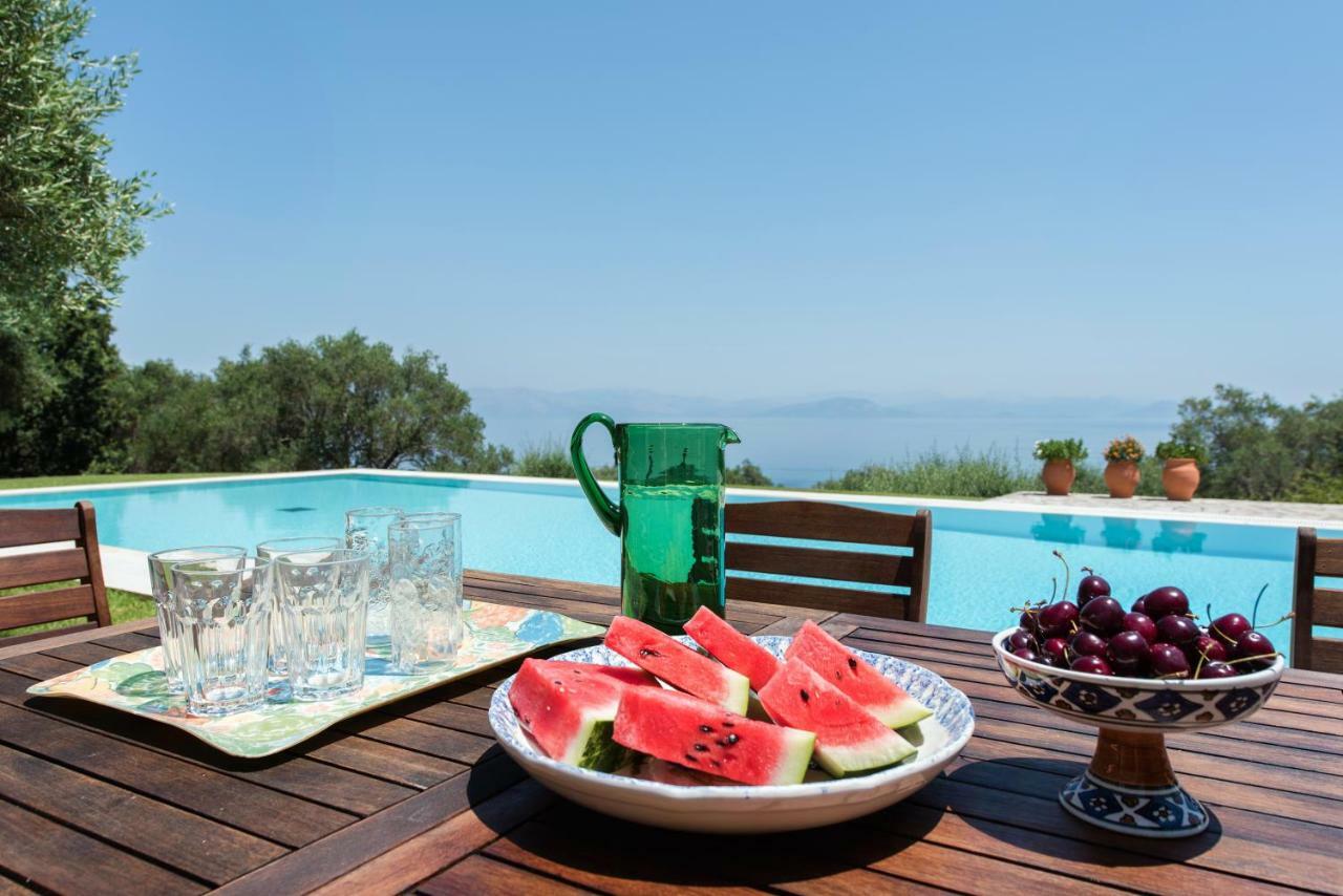 Villa Aquila Perama  Buitenkant foto